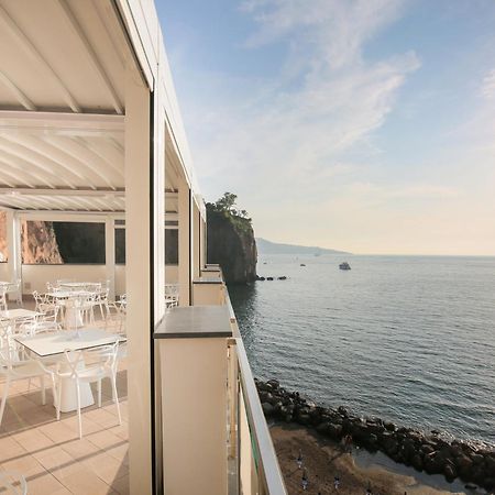 Hotel Giosue' a mare Meta Esterno foto