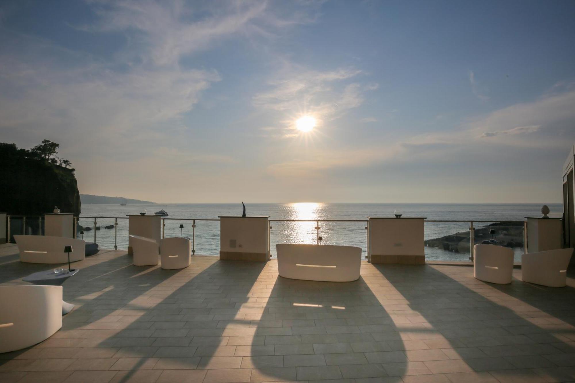 Hotel Giosue' a mare Meta Esterno foto