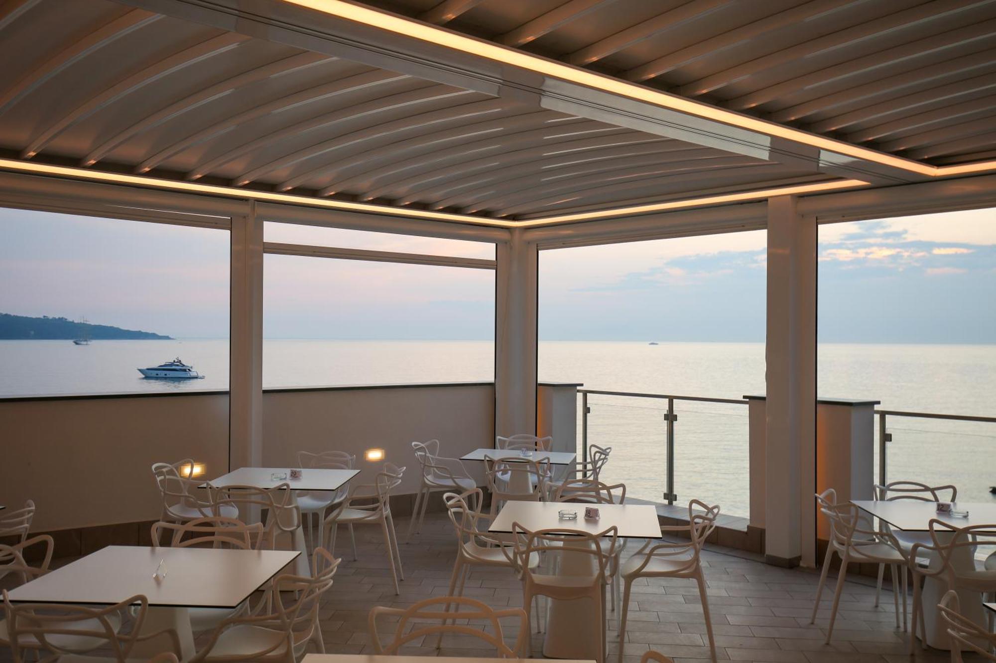 Hotel Giosue' a mare Meta Esterno foto