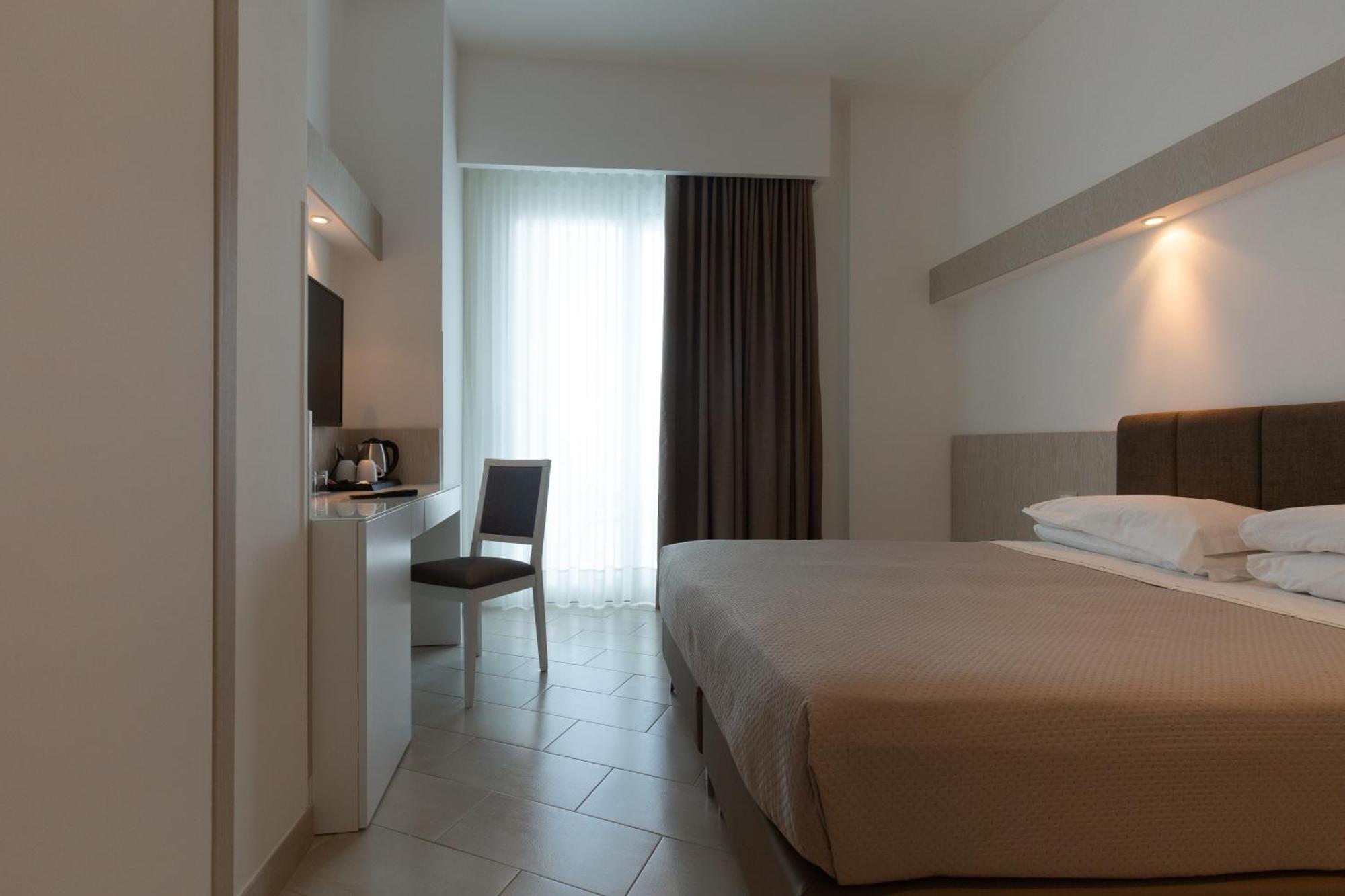 Hotel Giosue' a mare Meta Esterno foto