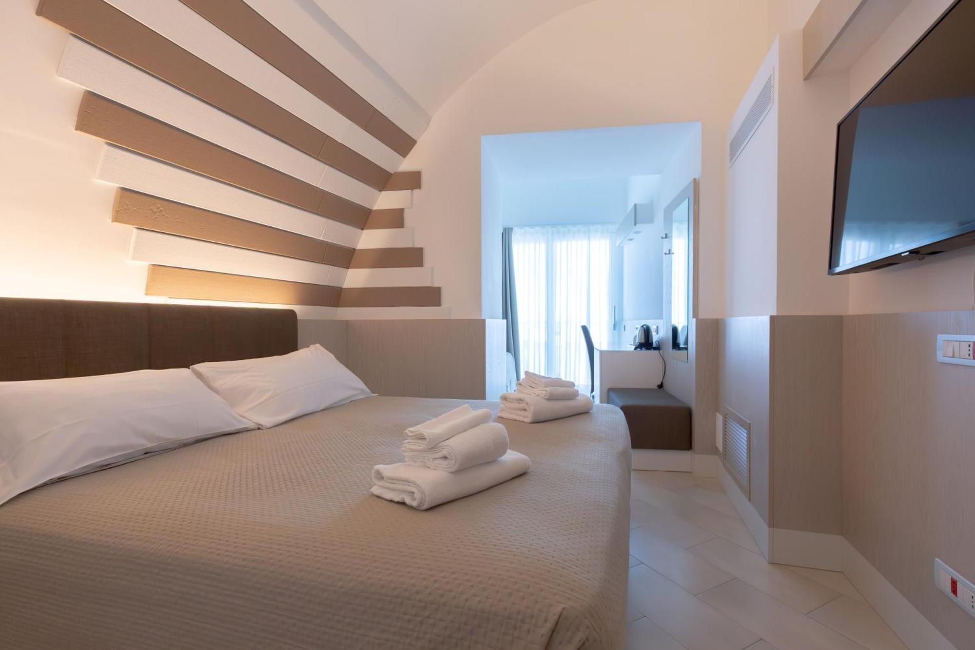 Hotel Giosue' a mare Meta Esterno foto